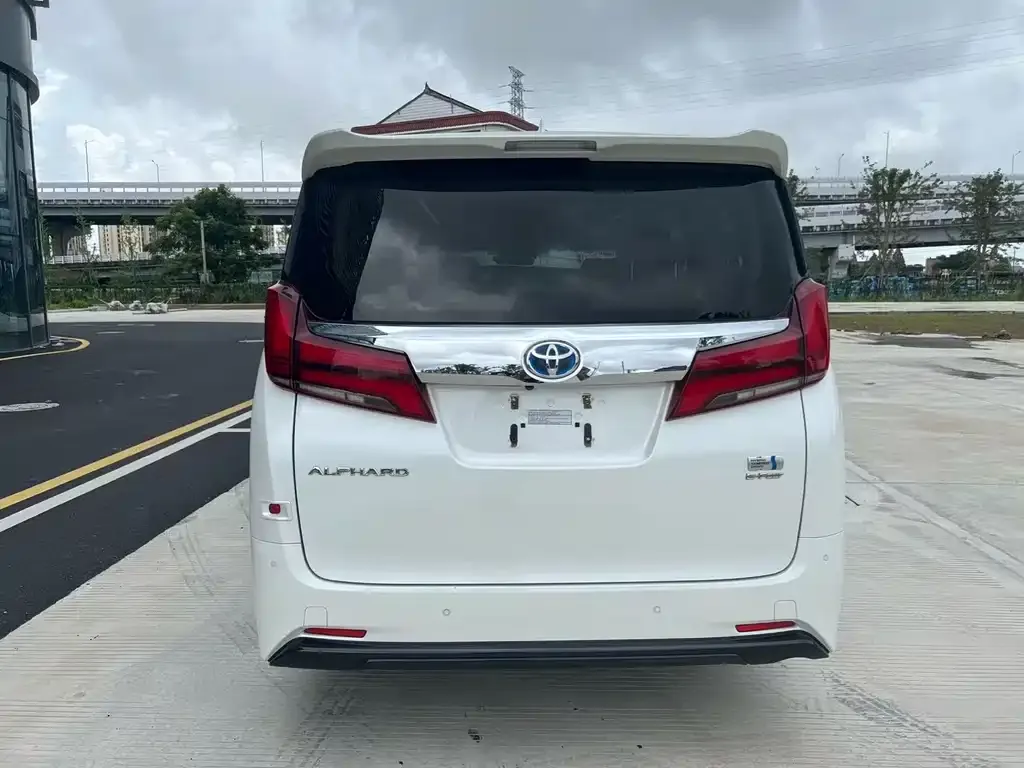 Toyota Alphard 2023 из CN, фото 8