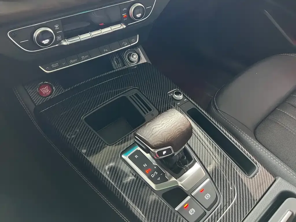 Audi Q5L 2023 из CN, фото 3