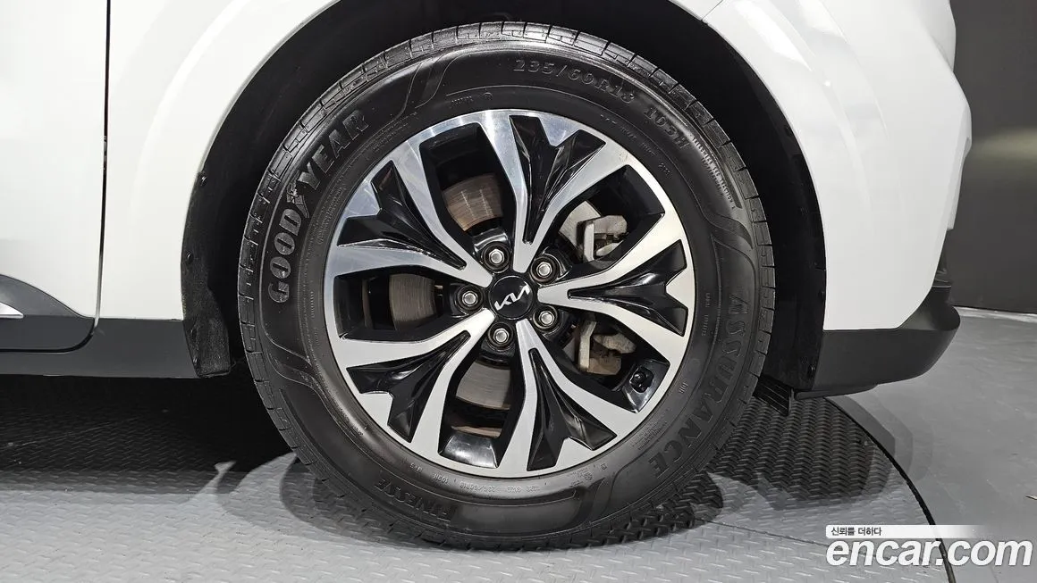 Kia Carnival 2023 из KR, фото 5