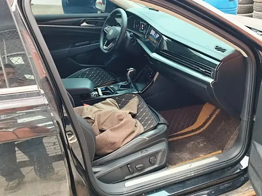 Volkswagen Passat — фото 3