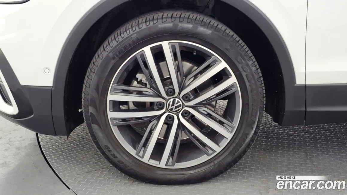 Volkswagen Tiguan 2023 из KR, фото 7