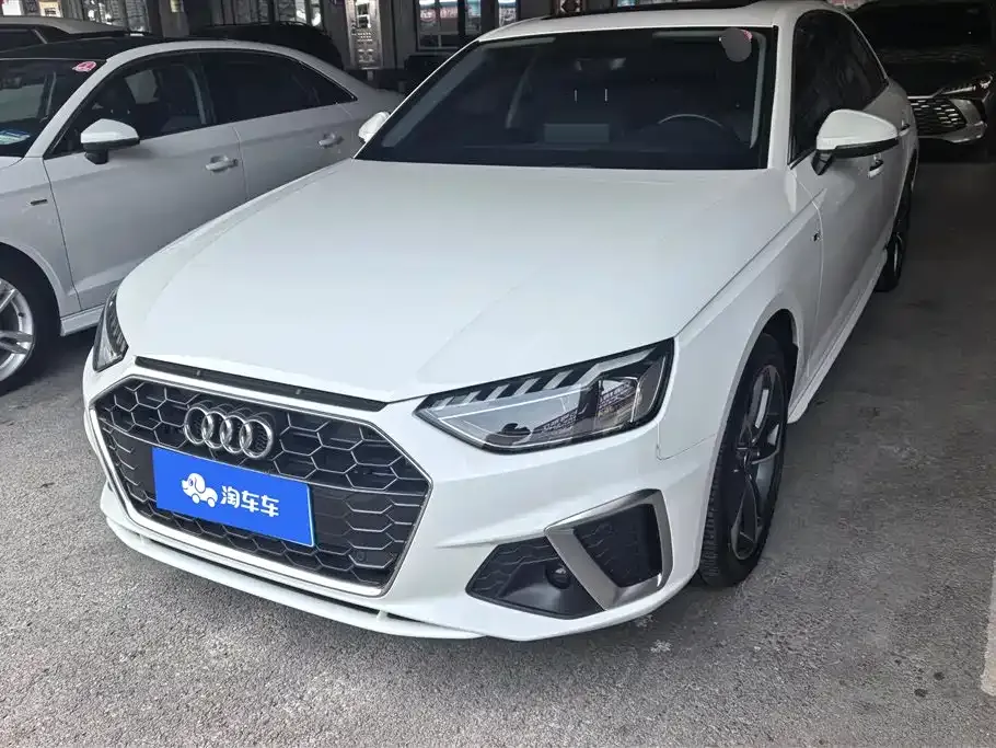 Audi A4L 2022 из CN, фото 1