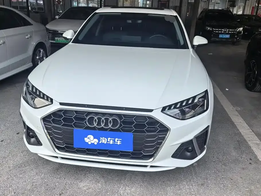 Audi A4L 2022 из CN, фото 10