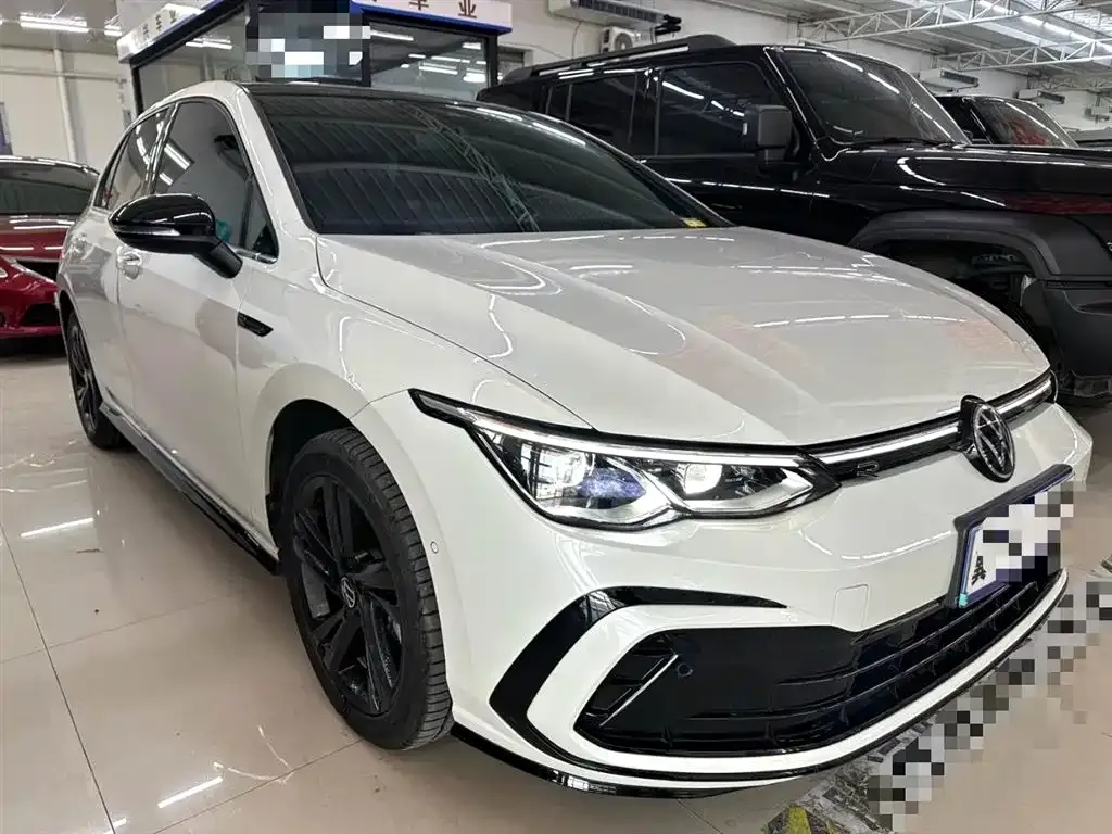Volkswagen Golf 2024 из CN, фото 4