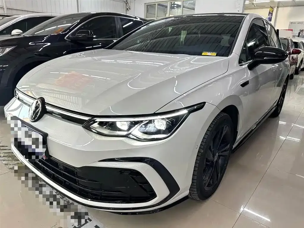 Volkswagen Golf 2024 из CN, фото 3