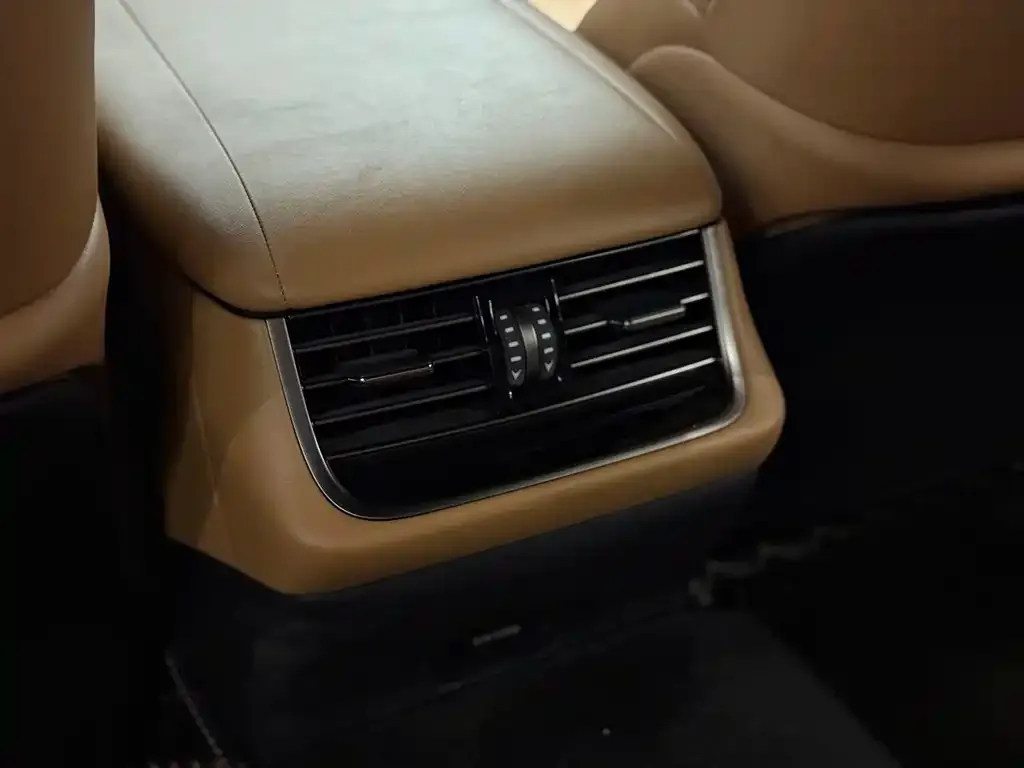 Lexus LS 2022 из CN, фото 5