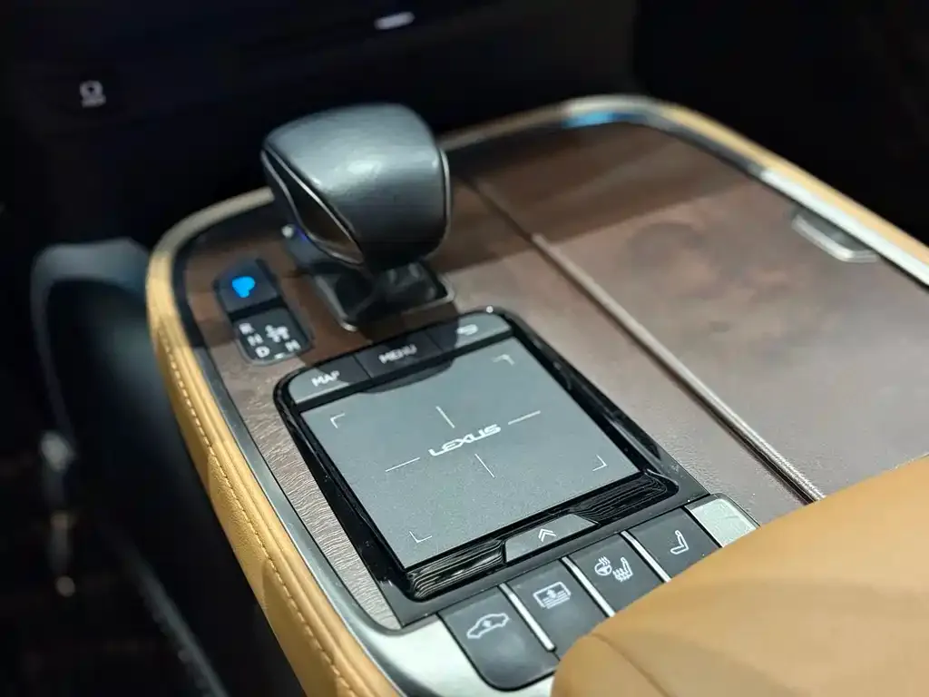 Lexus LS 2022 из CN, фото 6