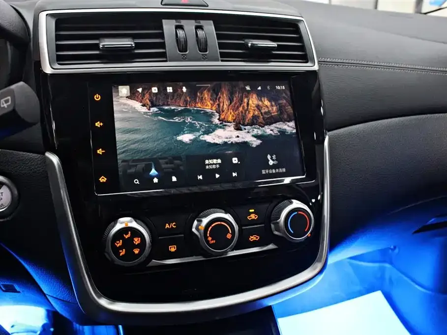 Nissan Tiida 2021 из CN, фото 4