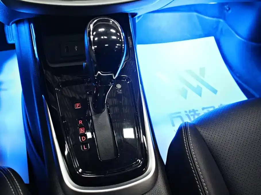 Nissan Tiida 2021 из CN, фото 8