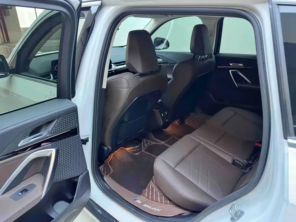 BMW X1 2023 из CN, фото 8