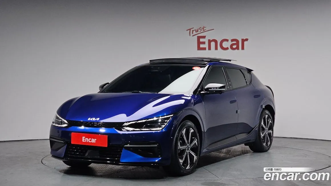 Kia EV6 — фото 1
