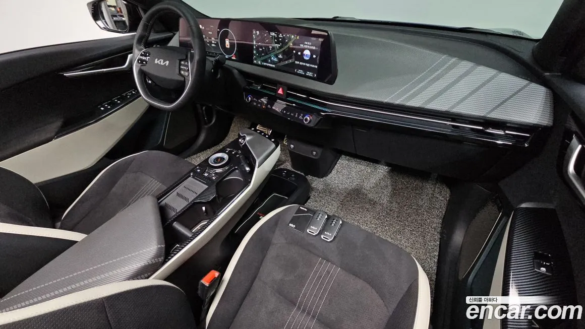 Kia EV6 — фото 9