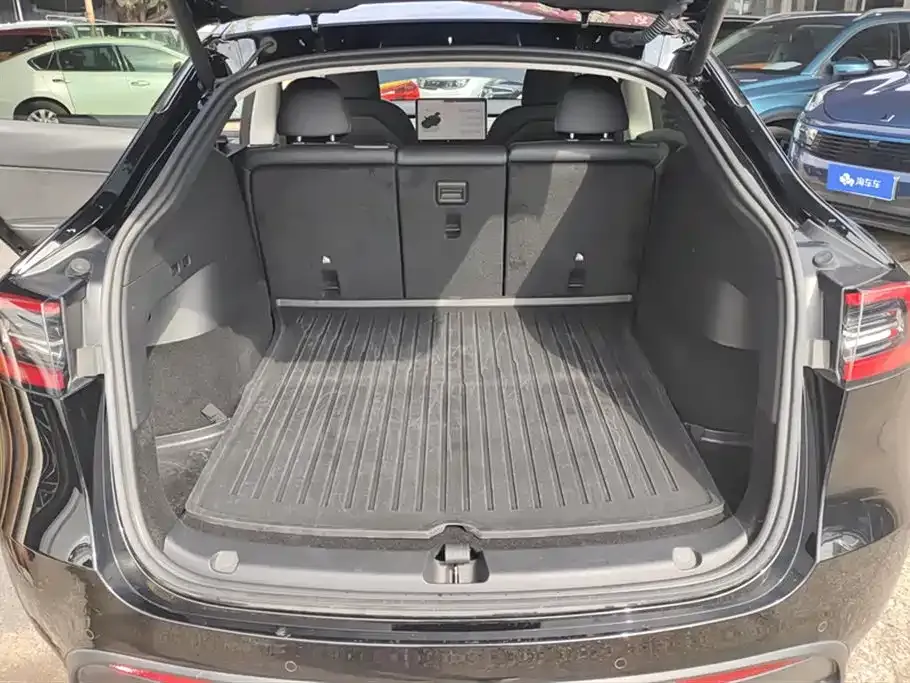 Tesla Model Y 2023 из CN, фото 3