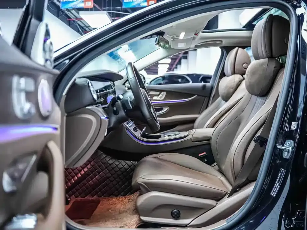 Mercedes-Benz E-Class 2023 из CN, фото 2