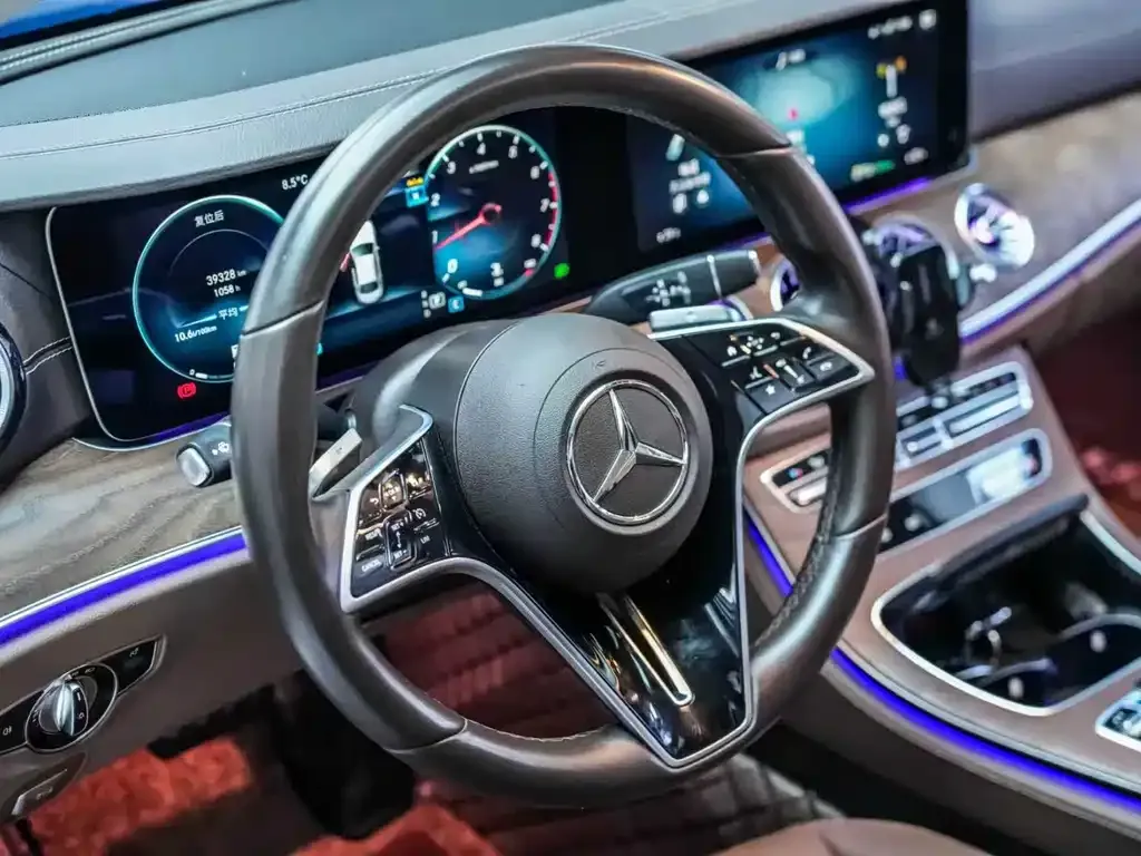 Mercedes-Benz E-Class 2023 из CN, фото 3