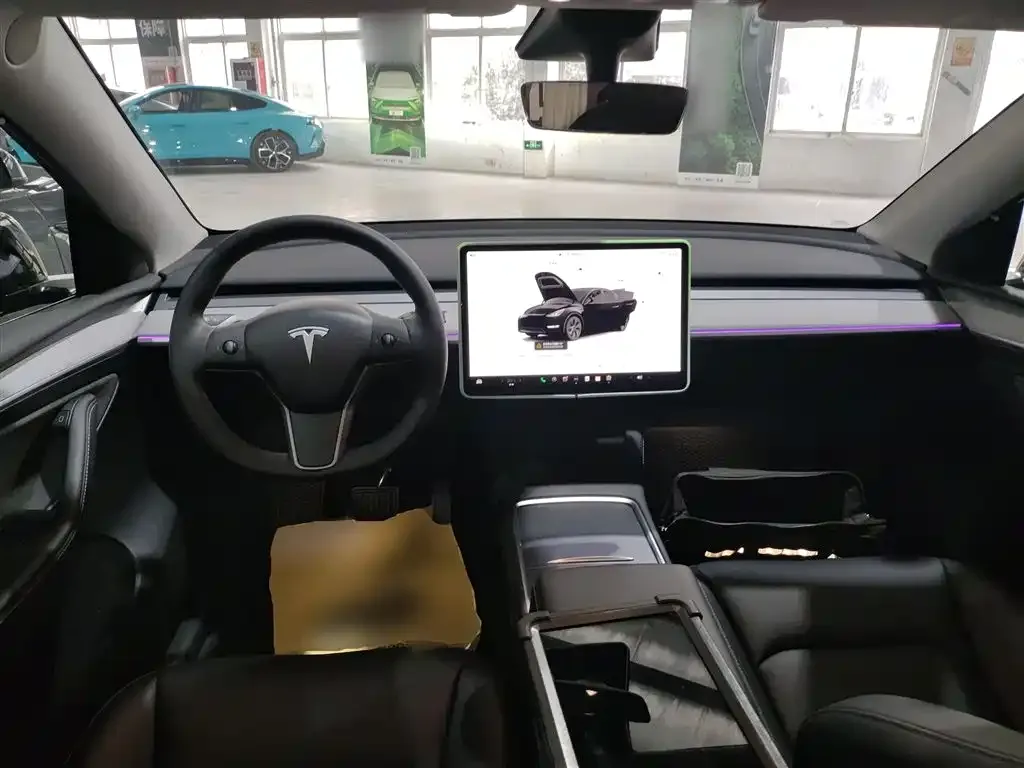 Tesla Model Y 2024 из CN, фото 3