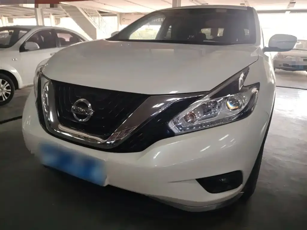 Nissan Murano 2023 из CN, фото 1