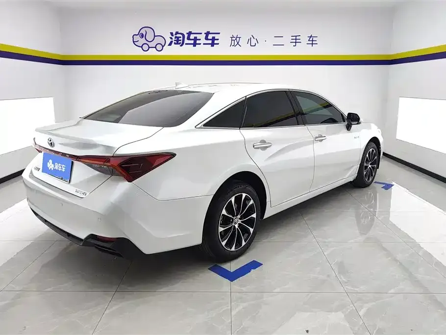Toyota Avalon 2024 из CN, фото 2