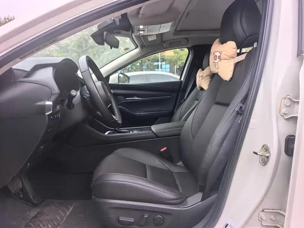 Mazda 3 Axela 2024 из CN, фото 6