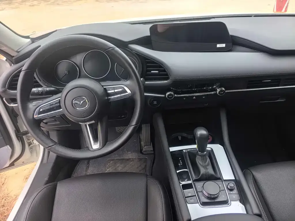 Mazda 3 Axela 2024 из CN, фото 5