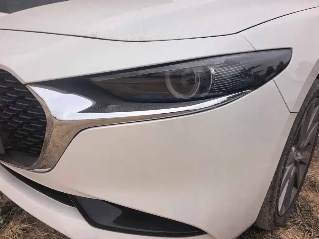 Mazda 3 Axela 2024 из CN, фото 2