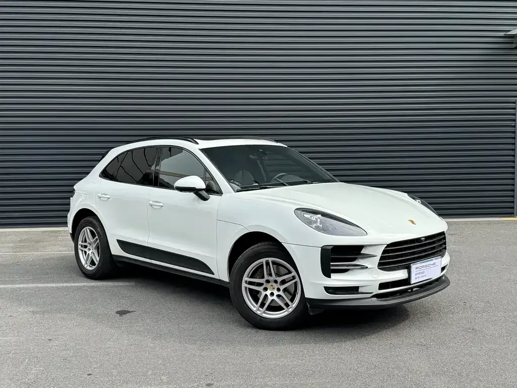 Porsche Macan — фото 1
