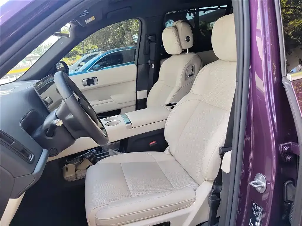 Li Auto L9 2024 из CN, фото 9
