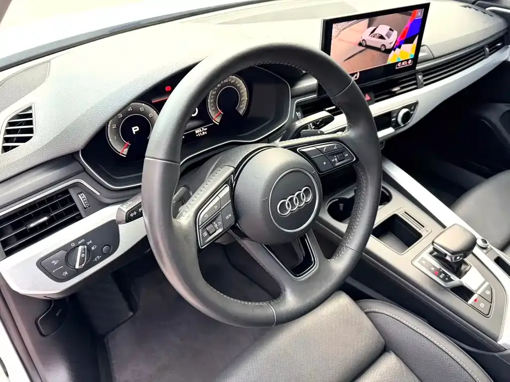 Audi A4L 2021 из CN, фото 9