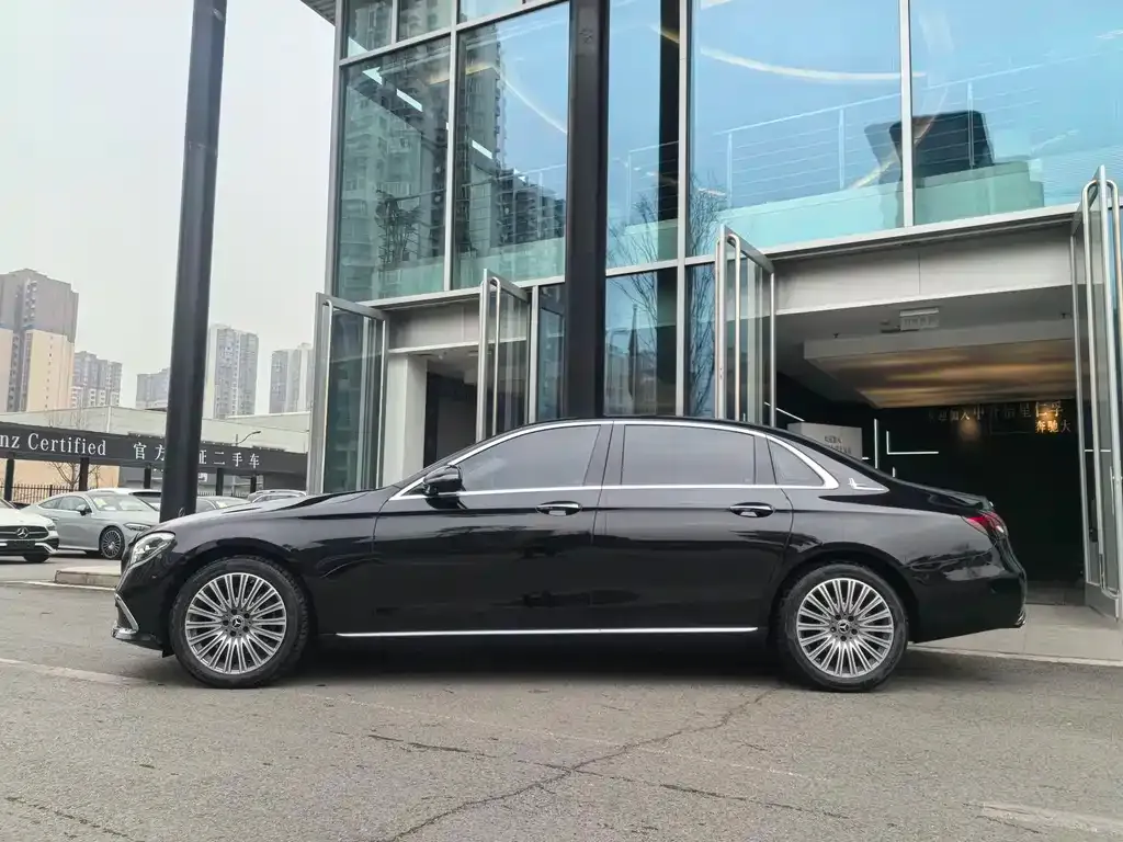 Mercedes-Benz E-Class 2023 из CN, фото 3