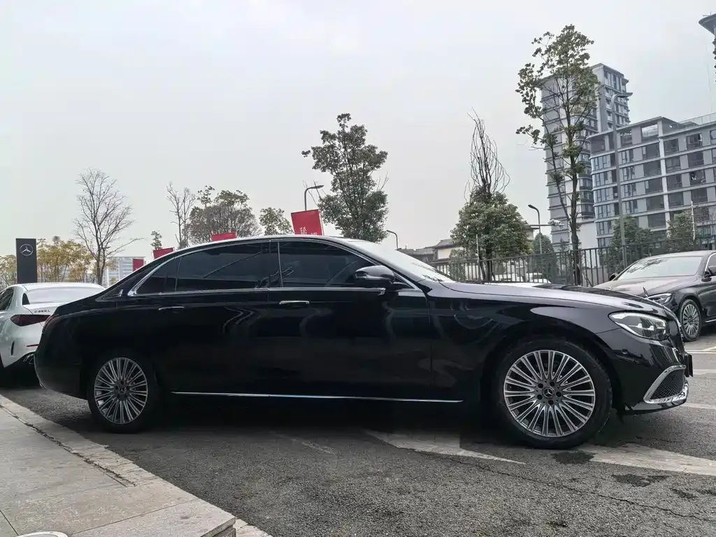 Mercedes-Benz E-Class 2023 из CN, фото 10