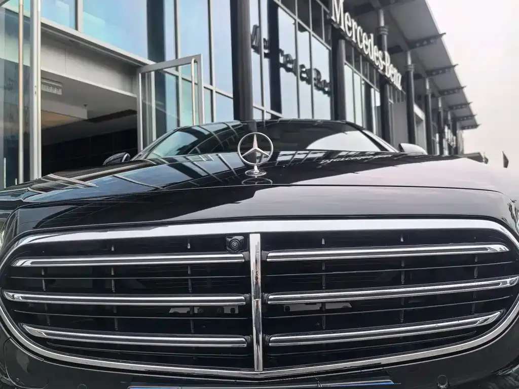 Mercedes-Benz E-Class 2023 из CN, фото 6