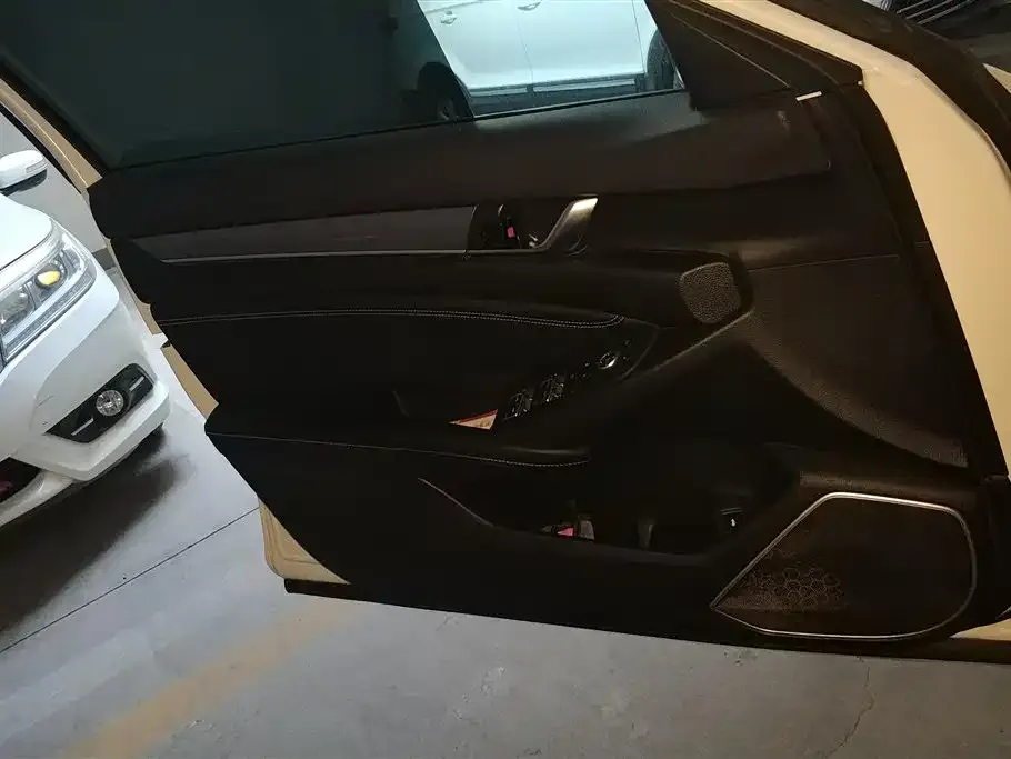 Honda Inspire 2021 из CN, фото 4