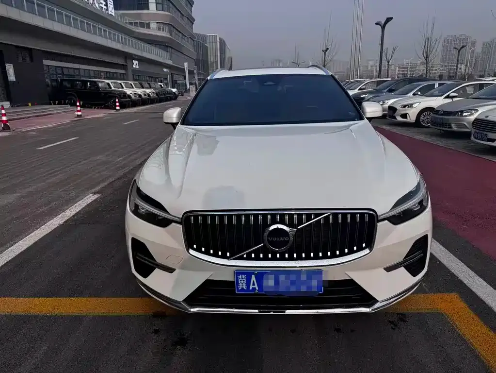Volvo XC60 2022 из CN, фото 9