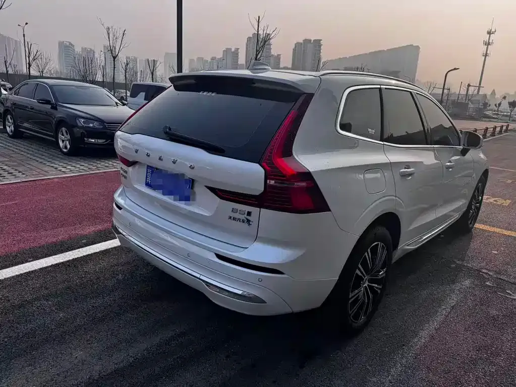 Volvo XC60 2022 из CN, фото 4