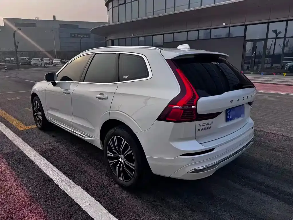 Volvo XC60 2022 из CN, фото 10