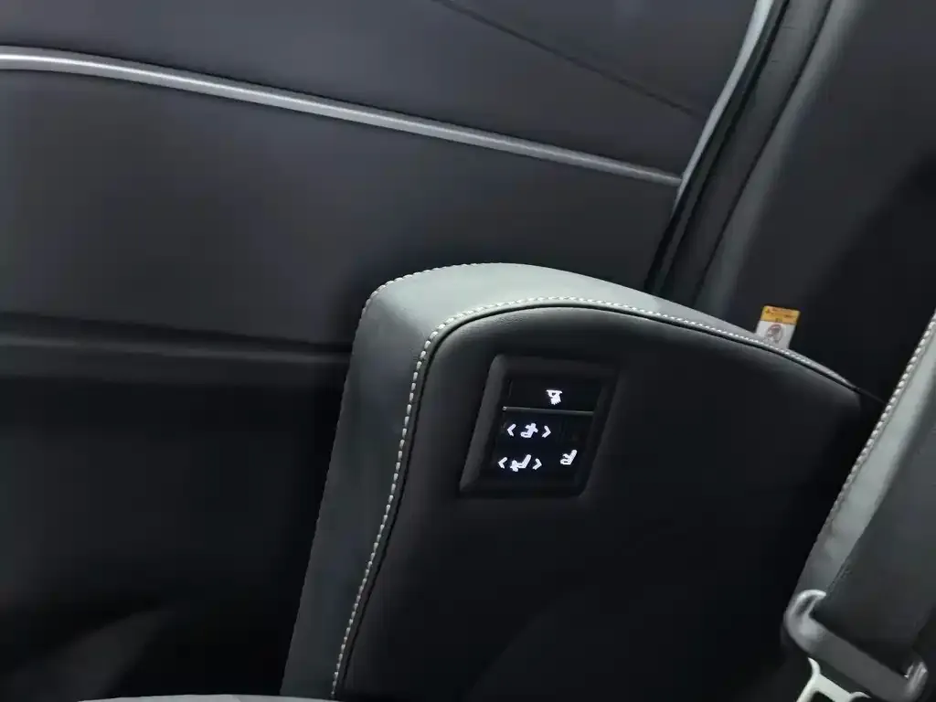 Toyota Sienna 2026 из CN, фото 6