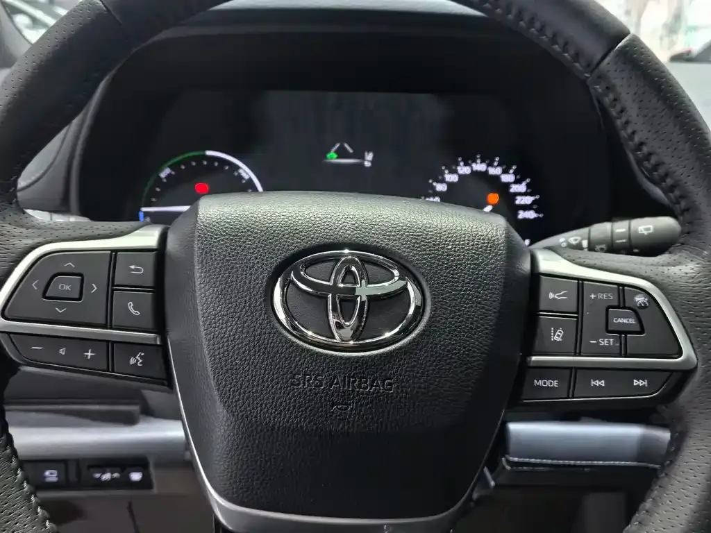 Toyota Sienna 2026 из CN, фото 7