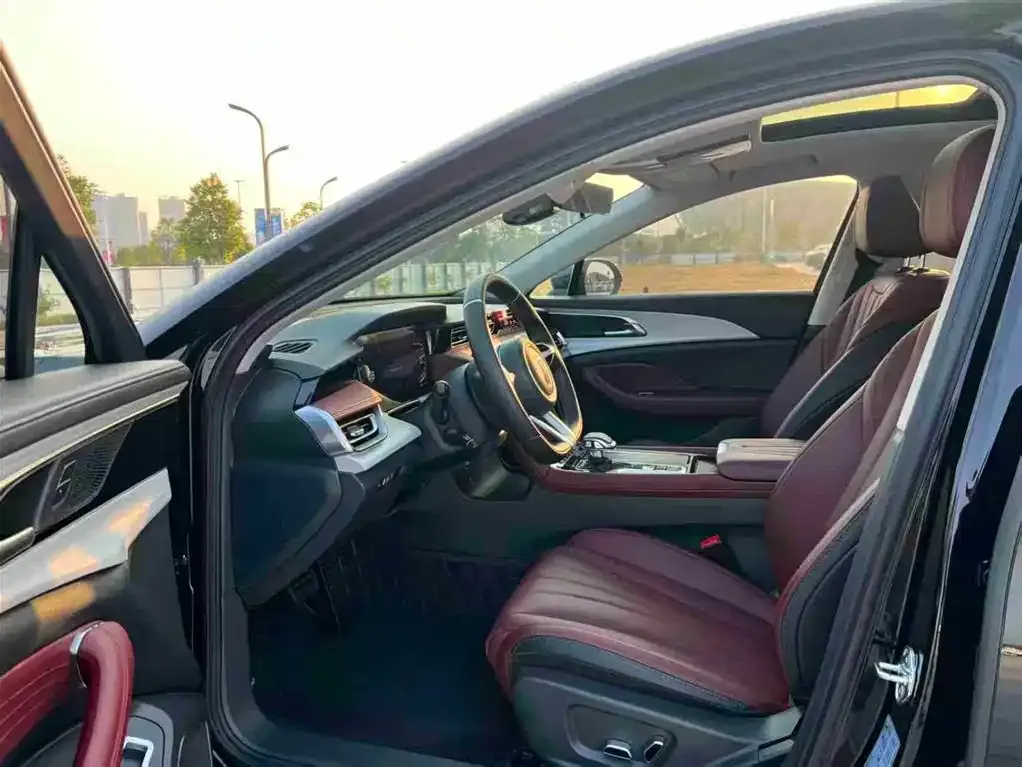 Hongqi H5 2025 из CN, фото 6
