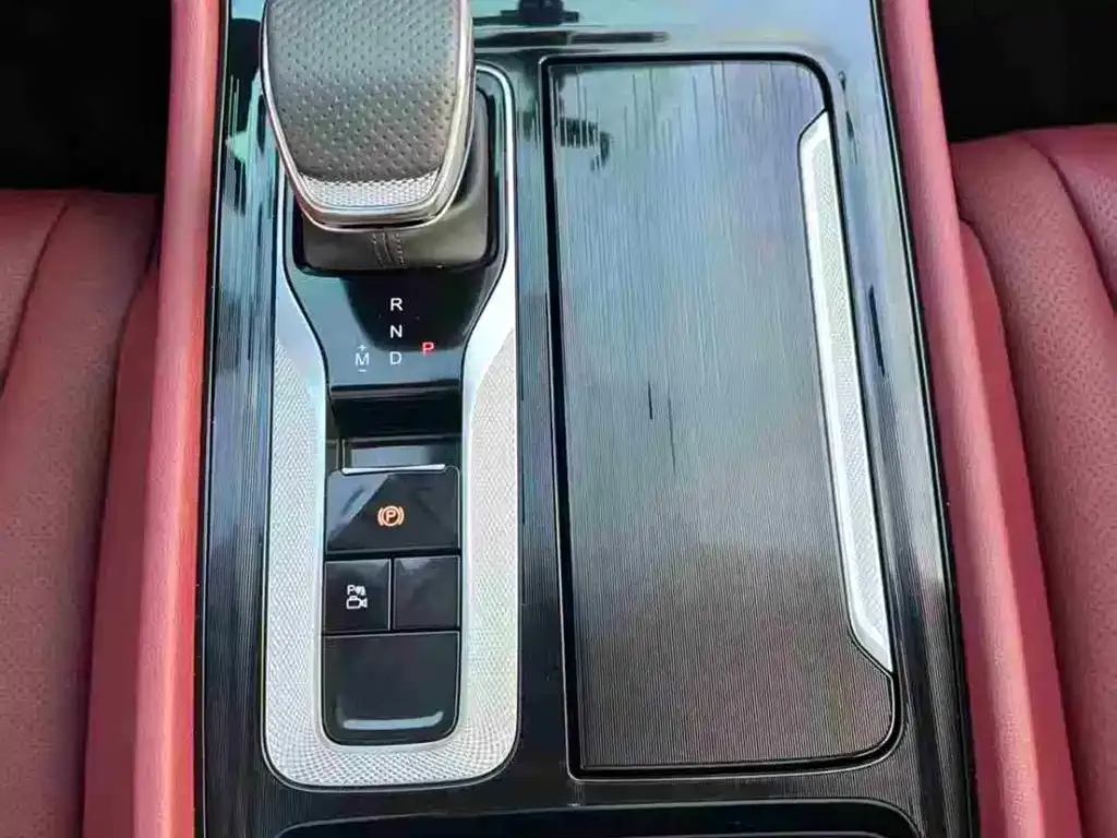 Hongqi H5 2025 из CN, фото 5