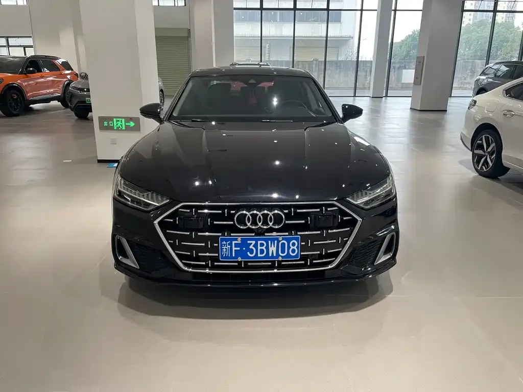 Audi A7L 2024 из CN, фото 7