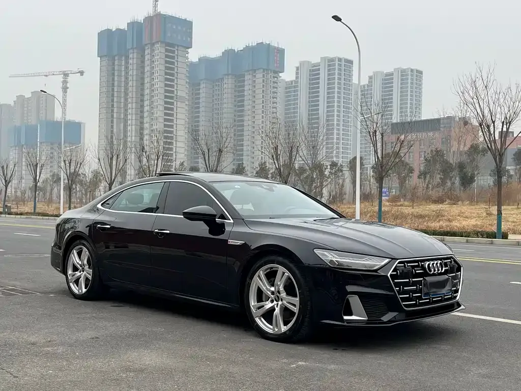 Audi A7L — фото 10