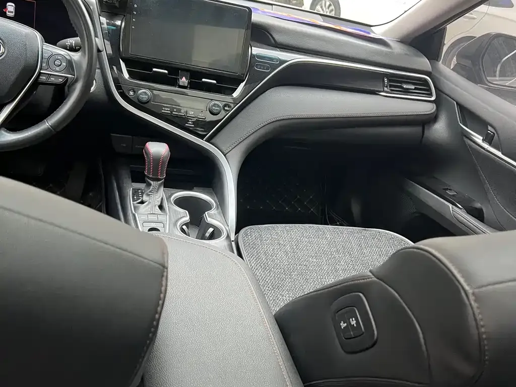 Toyota Camry 2022 из CN, фото 5