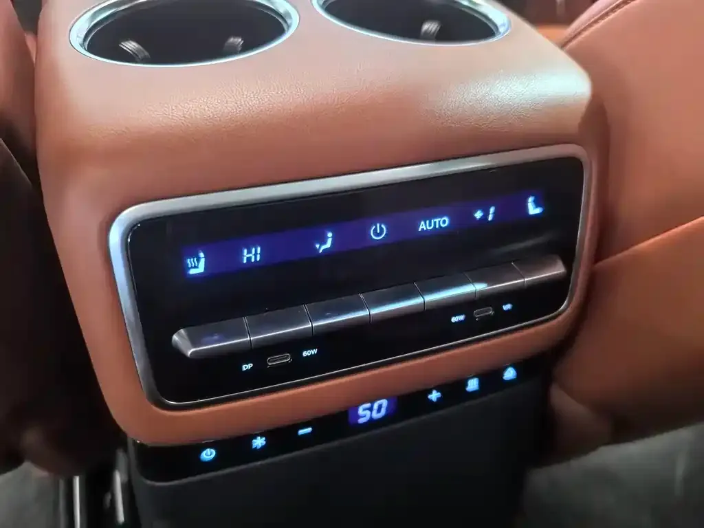 Li Auto L9 2023 из CN, фото 2