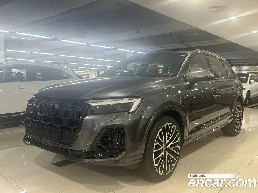 Audi SQ7 2026 из KR, фото 1