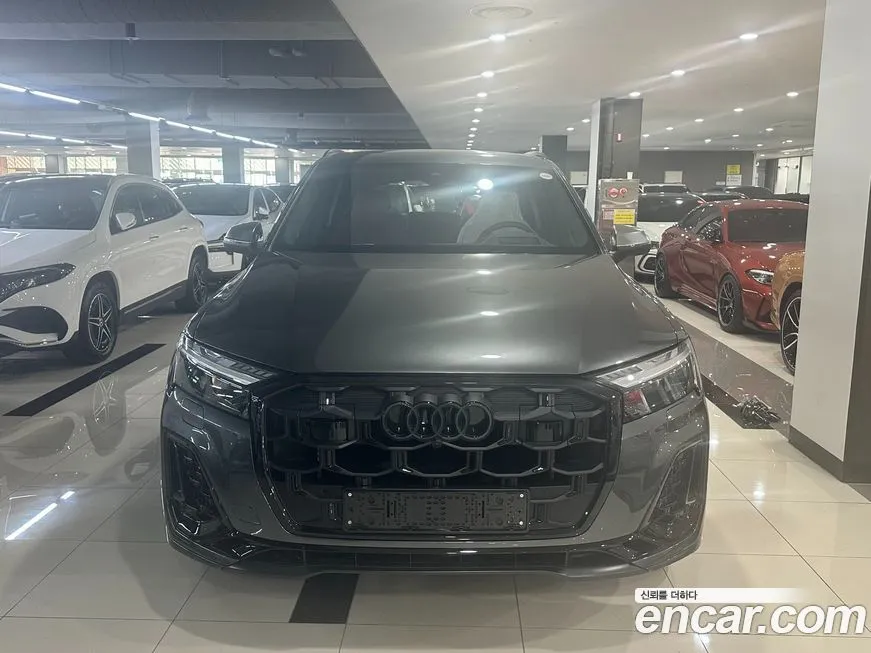 Audi SQ7 2026 из KR, фото 6