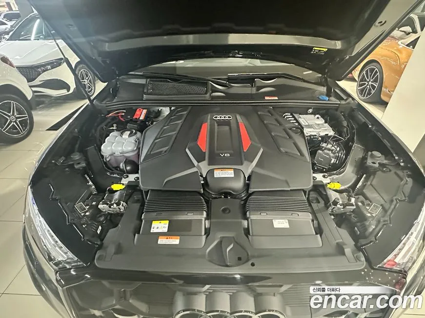 Audi SQ7 2026 из KR, фото 10
