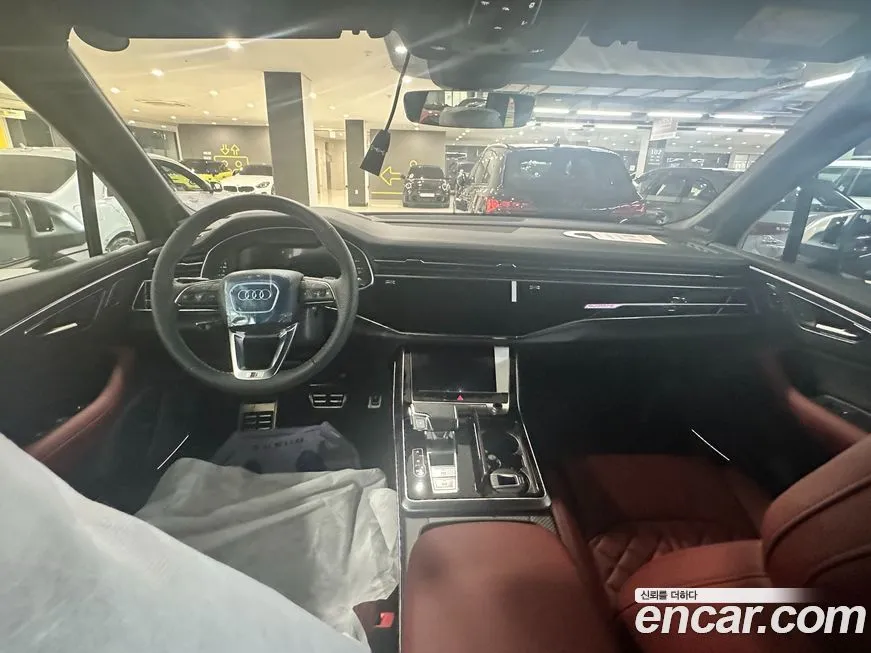 Audi SQ7 2026 из KR, фото 9