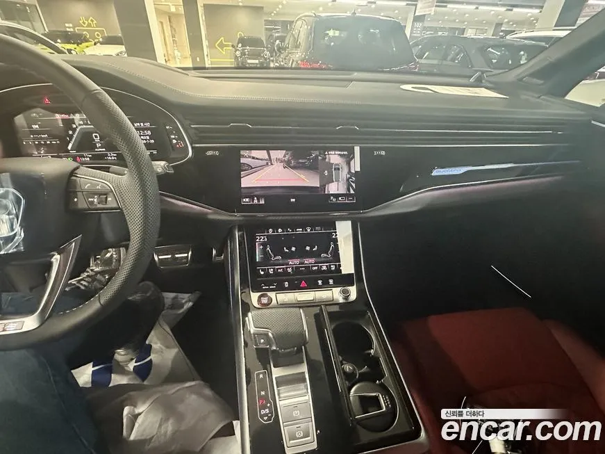 Audi SQ7 2026 из KR, фото 7