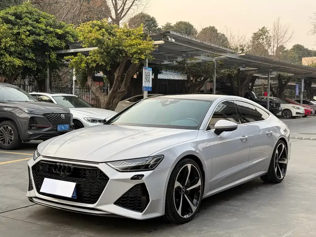 Audi A7 2021 из CN, фото 1