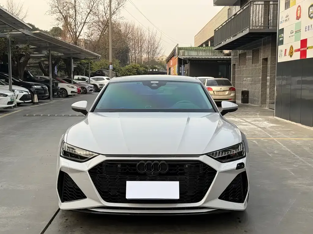 Audi A7 2021 из CN, фото 2